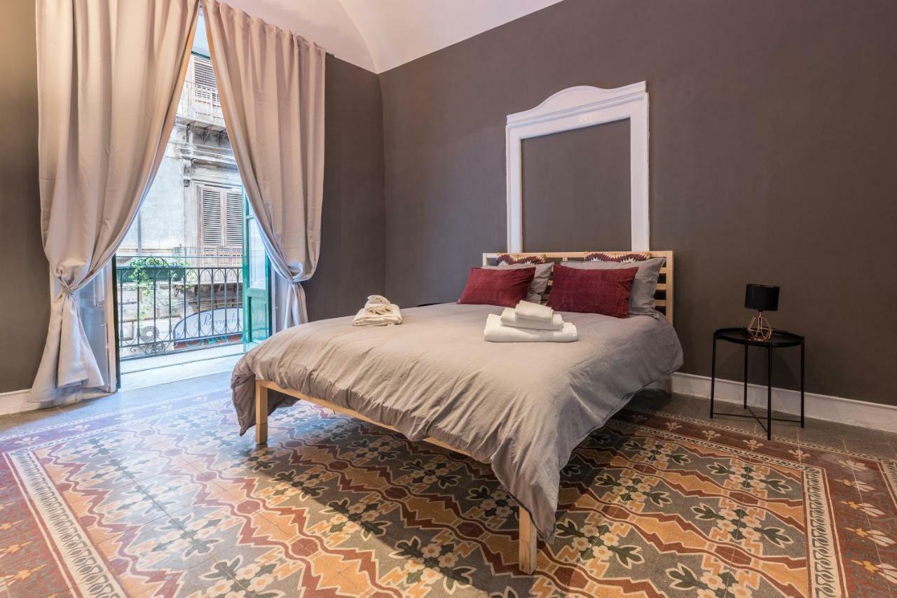 Qasr Home Beautiful Apartment In Палермо Екстер'єр фото
